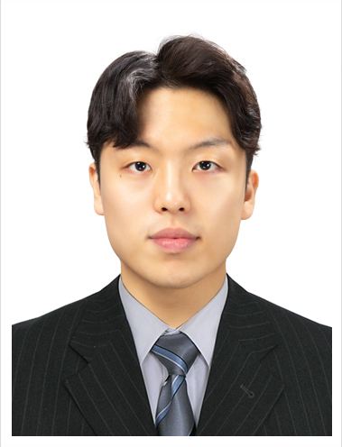 김민수 증명사진